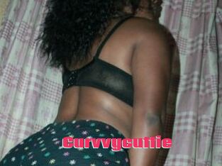 Curvvycuttie